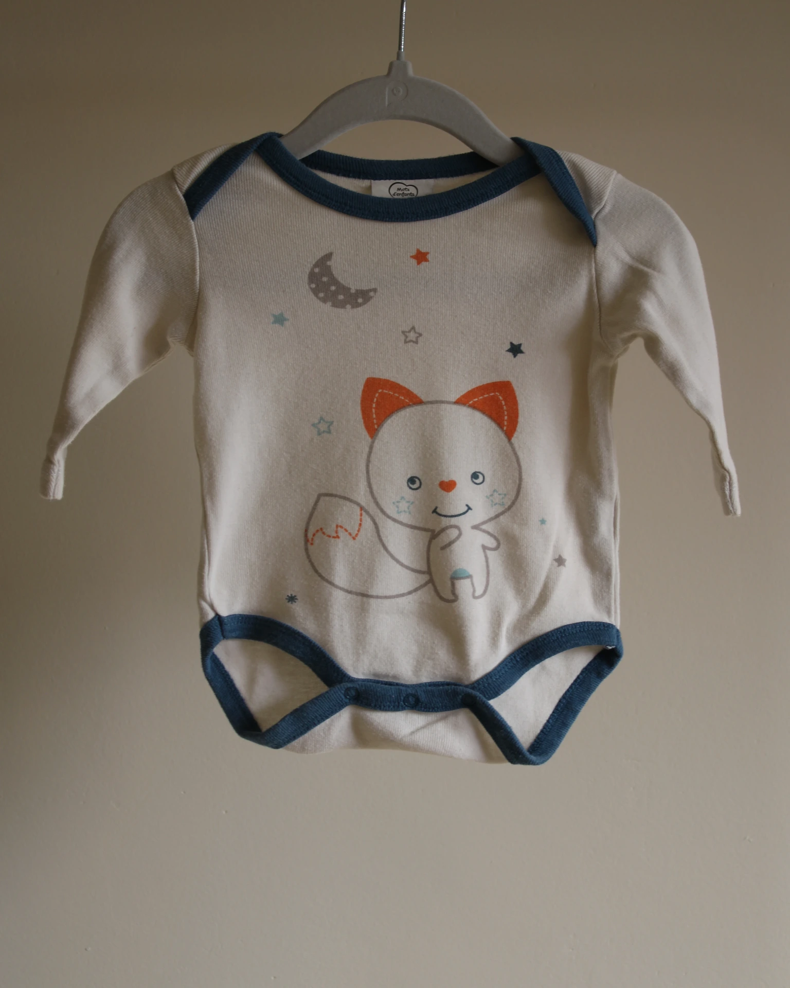 [015] Body blanc et bleu manches longues