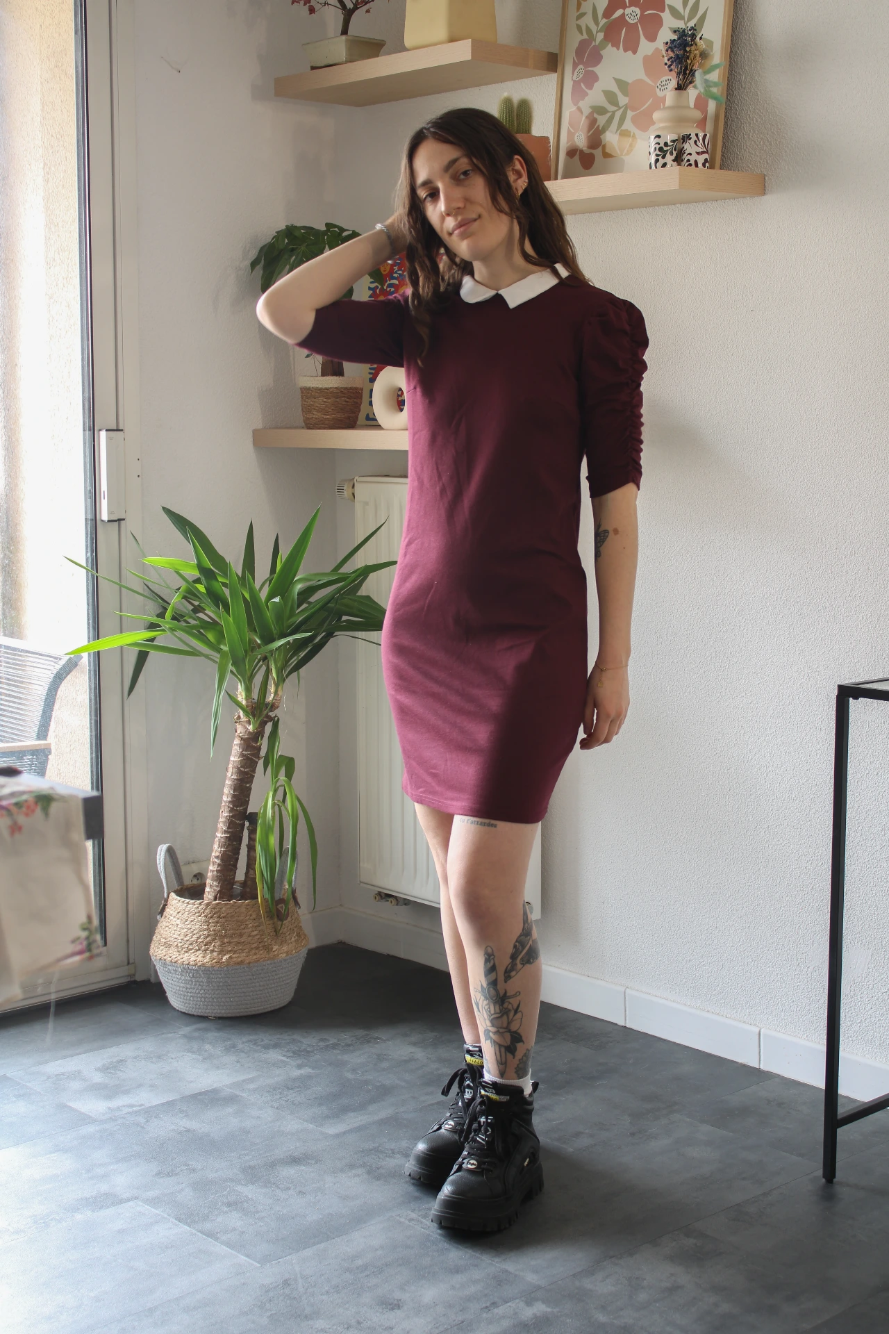 [038] Robe bordeaux