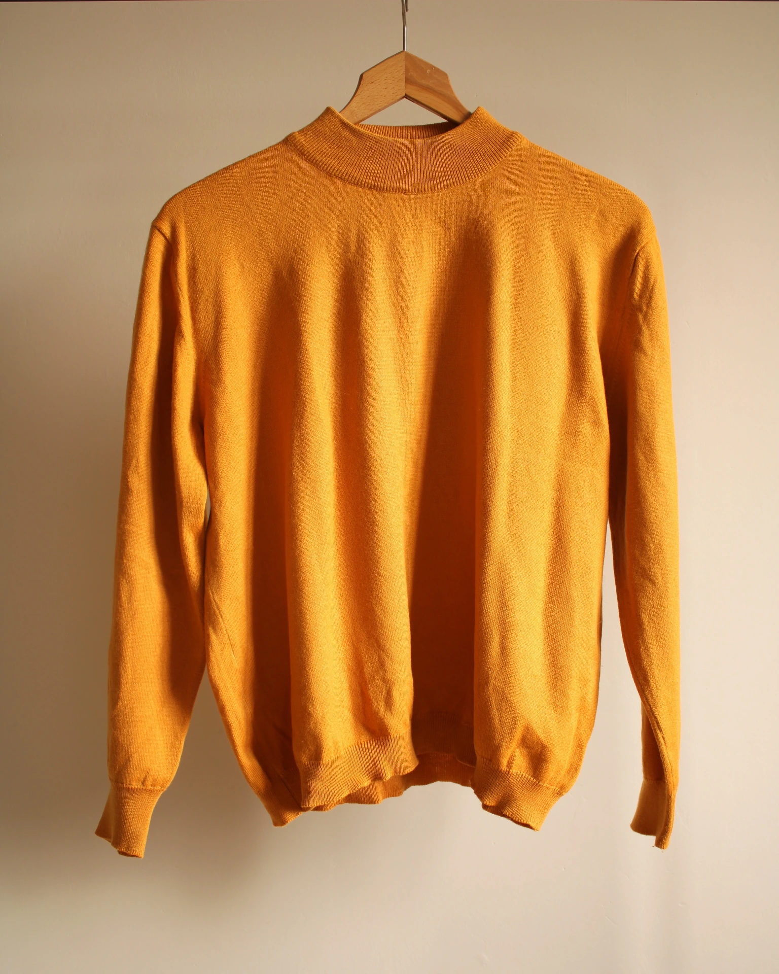 Pull Jaune