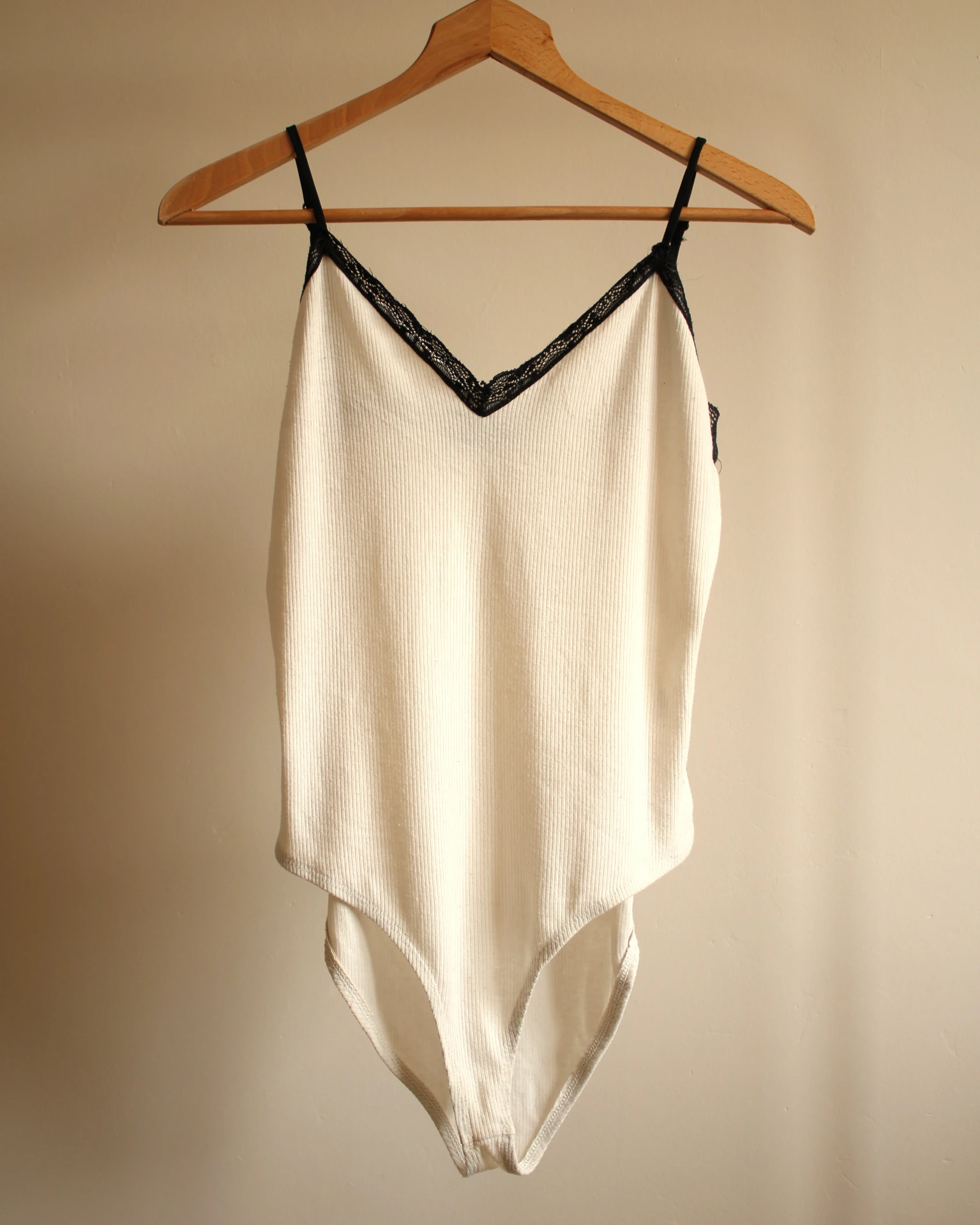 [114] Body Blanc