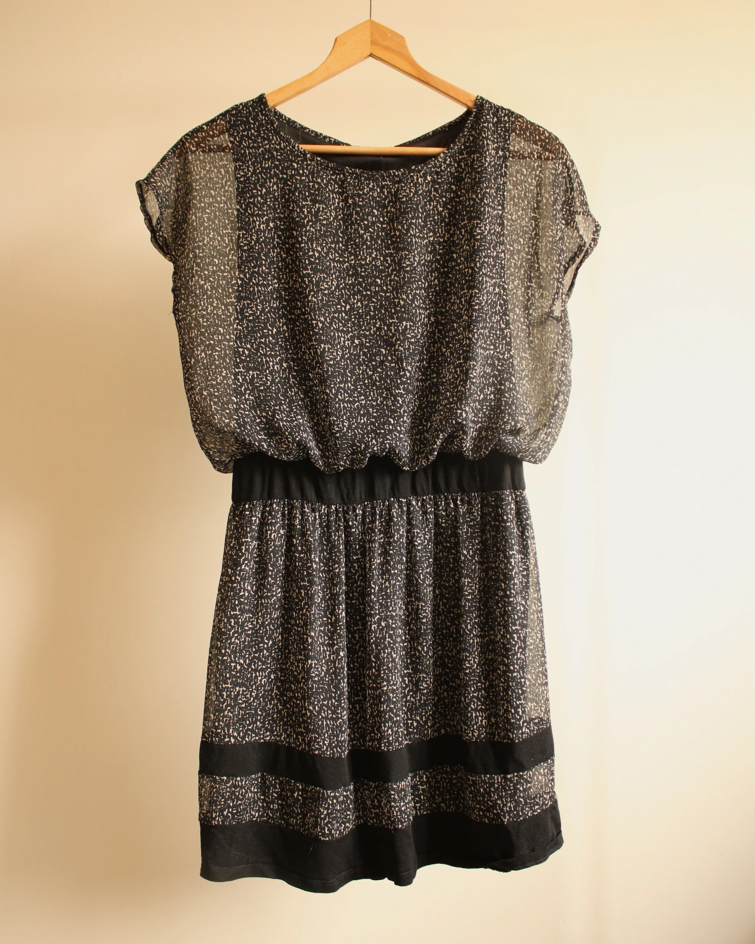 Robe Noire et Blanche
