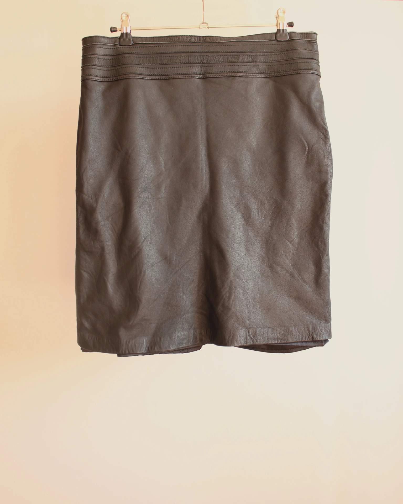 [182] Jupe en Cuir