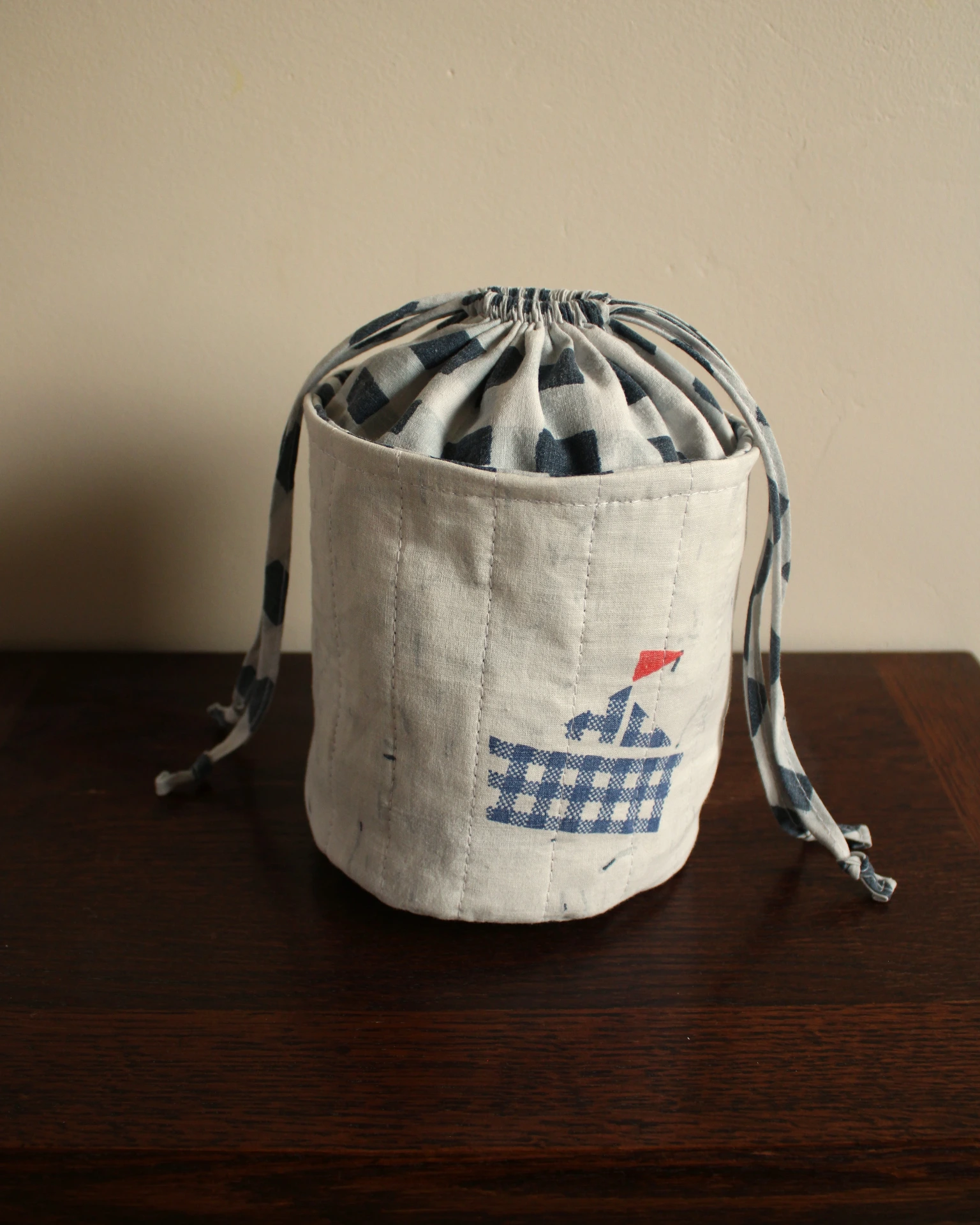 Trousse de toilette Seau