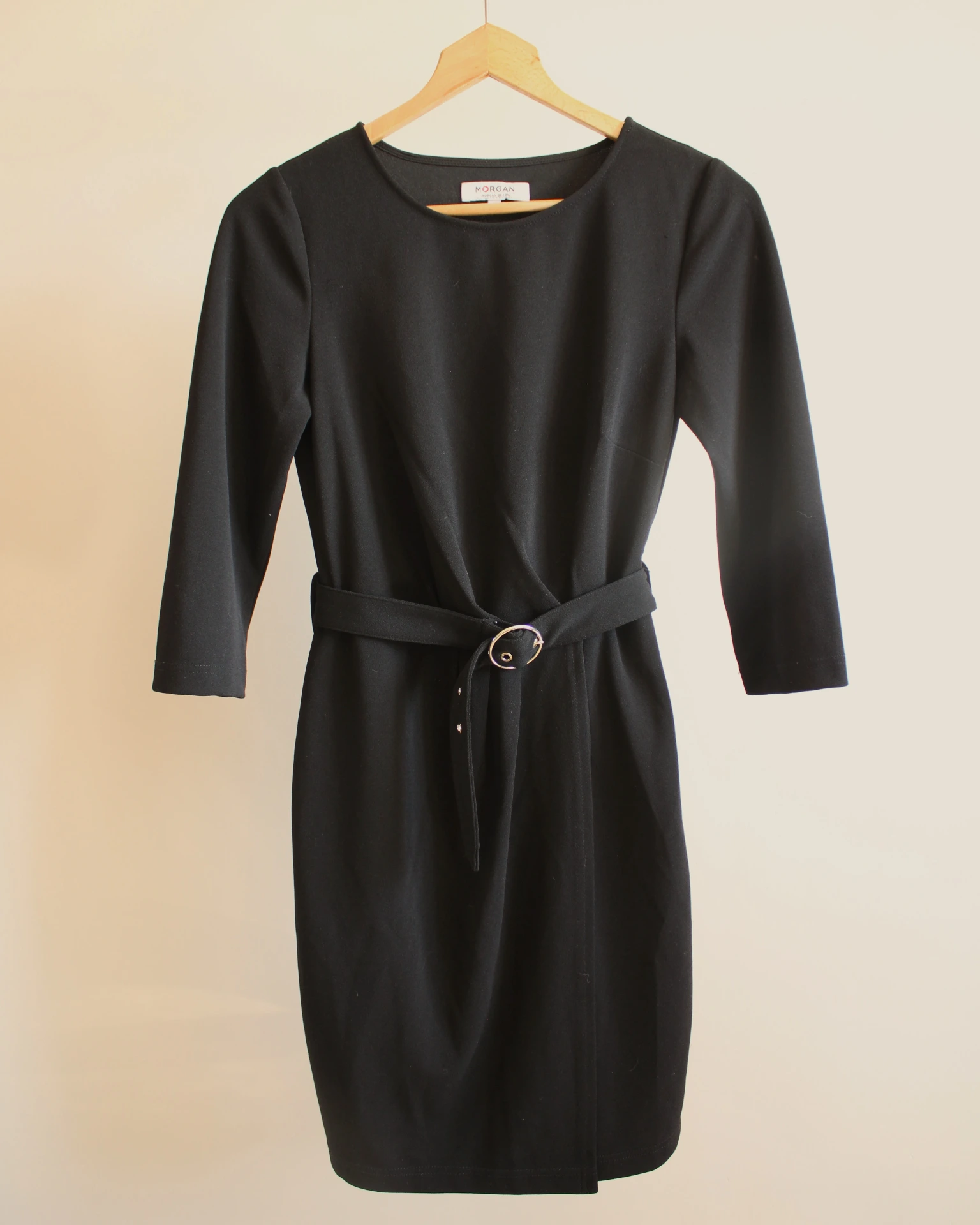[211] Robe Noire
